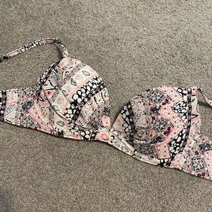 Victoria Secret bikini top size 34D